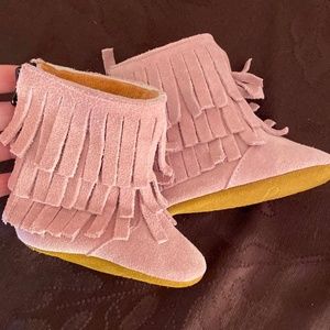 Fringe Boots Monkey feet pink 6-12 months